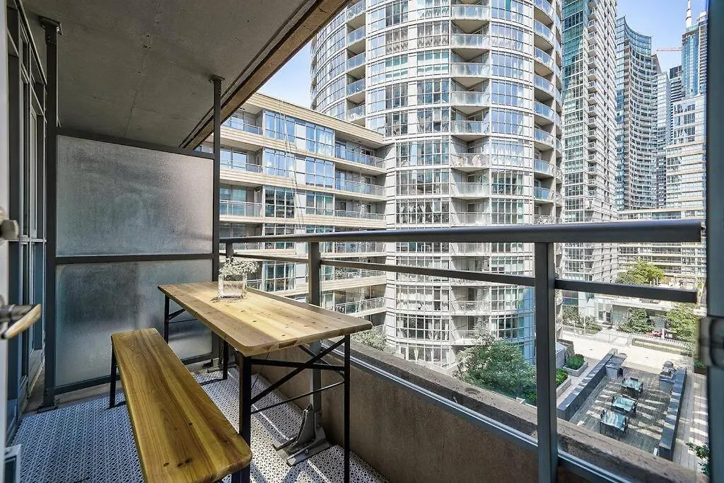 Designer 2Br Downtown Condo, Rogers Center Toronto Kanada