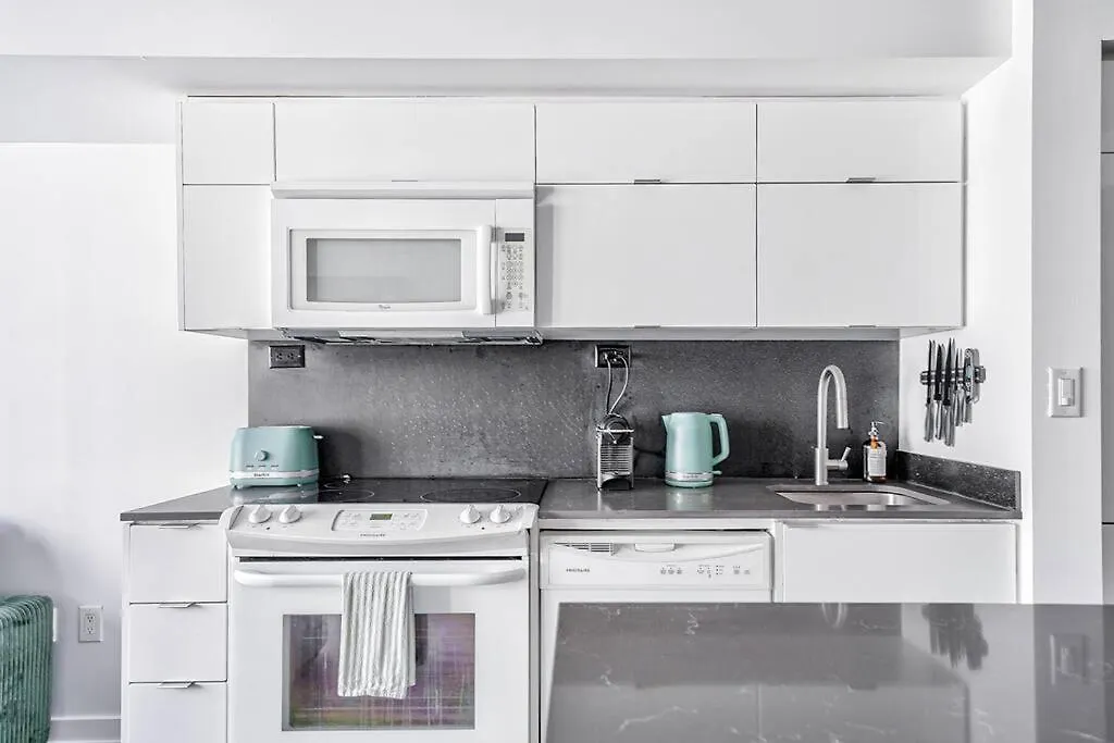 Designer 2Br Downtown Condo, Rogers Center Toronto 0*,