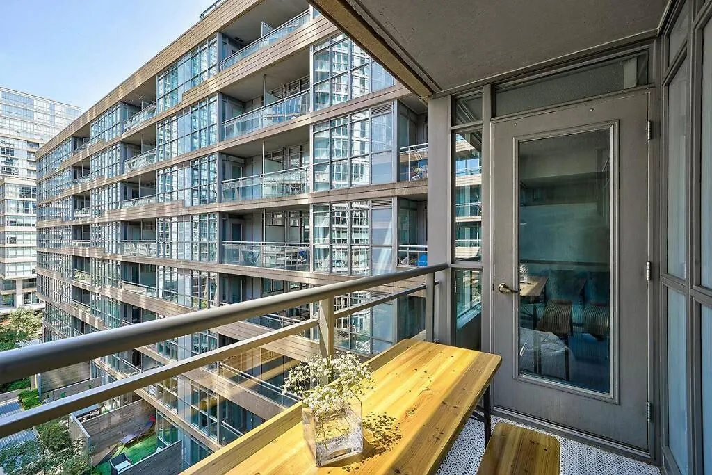 Designer 2Br Downtown Condo, Rogers Center Toronto