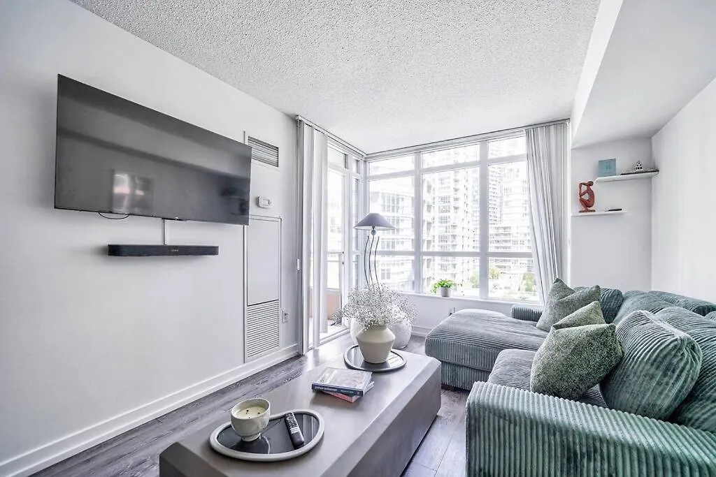 Designer 2Br Downtown Condo, Rogers Center Toronto